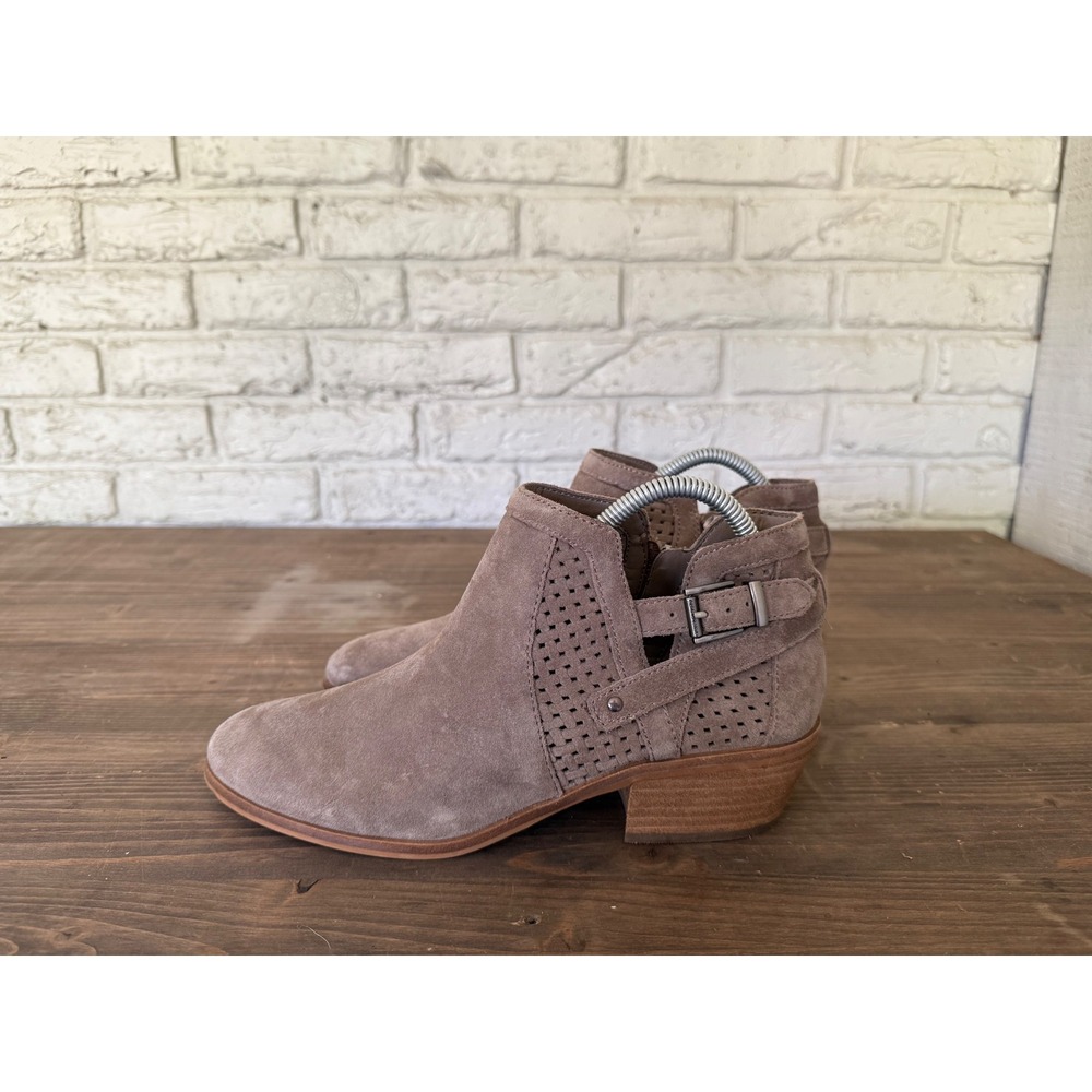Vince Camuto Pamma Women's Size 10M Taupe Suede Leather Ankle Booties Perforated